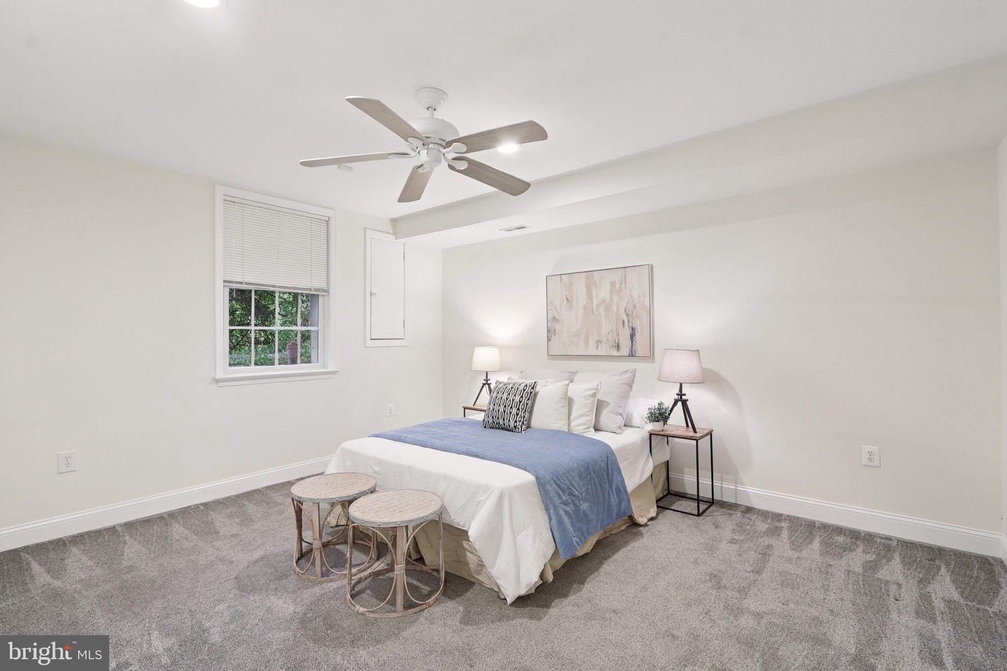 CLARENDON - Residential