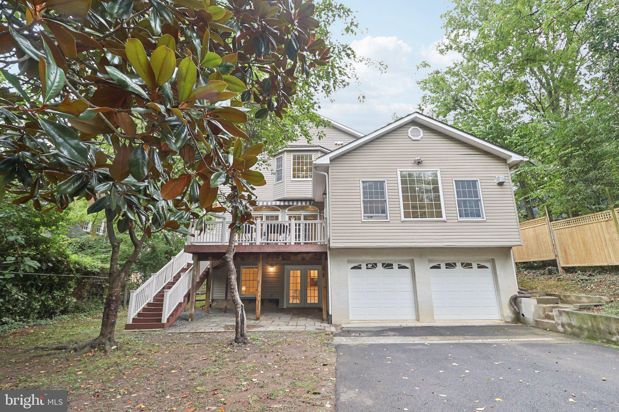 CLARENDON - Residential