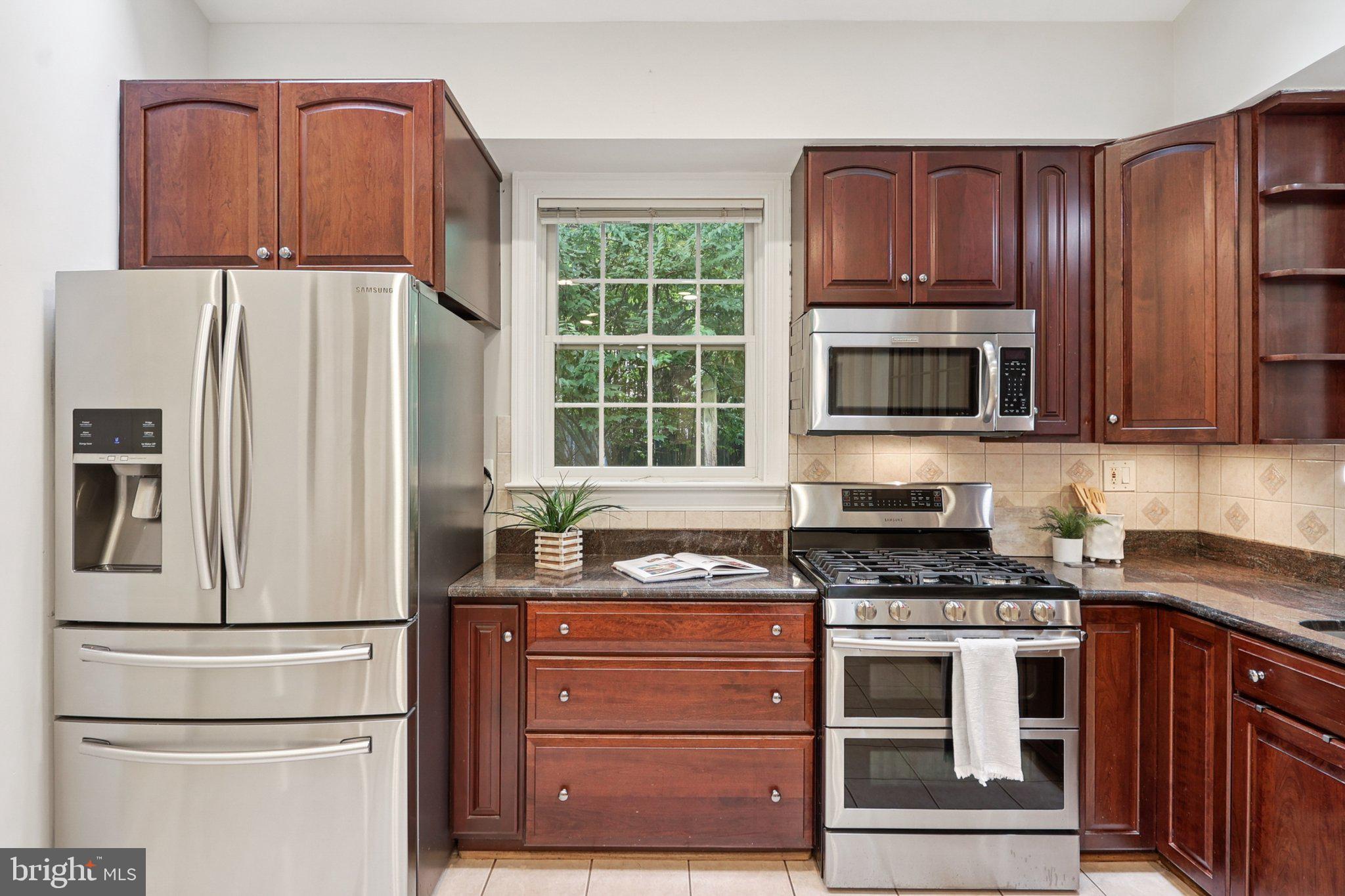 CLARENDON - Residential