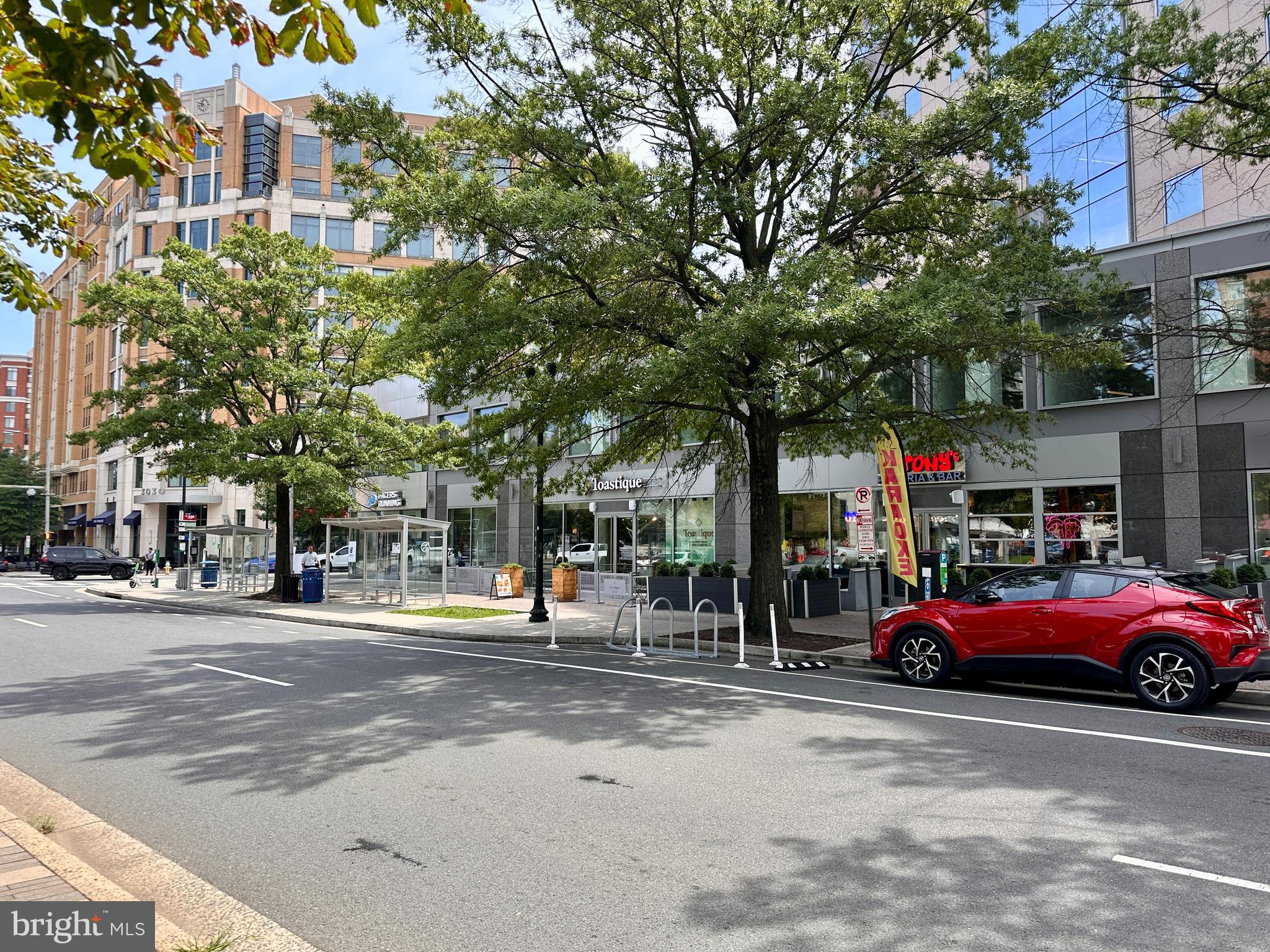 CLARENDON - Residential