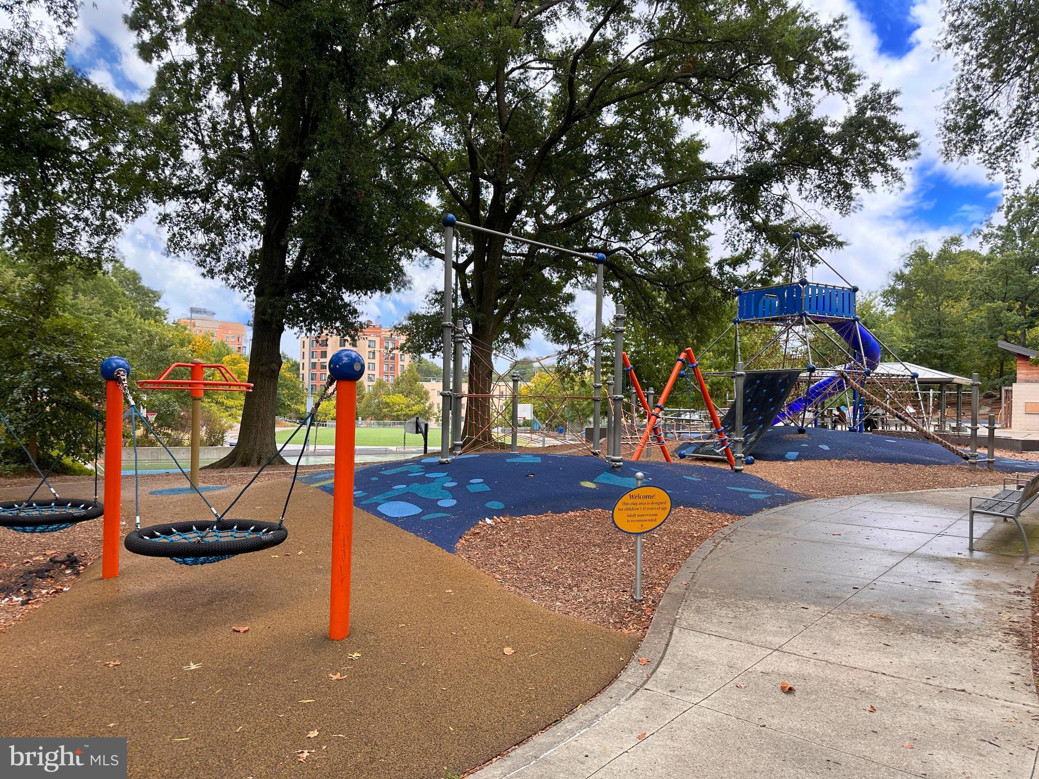 CLARENDON - Residential