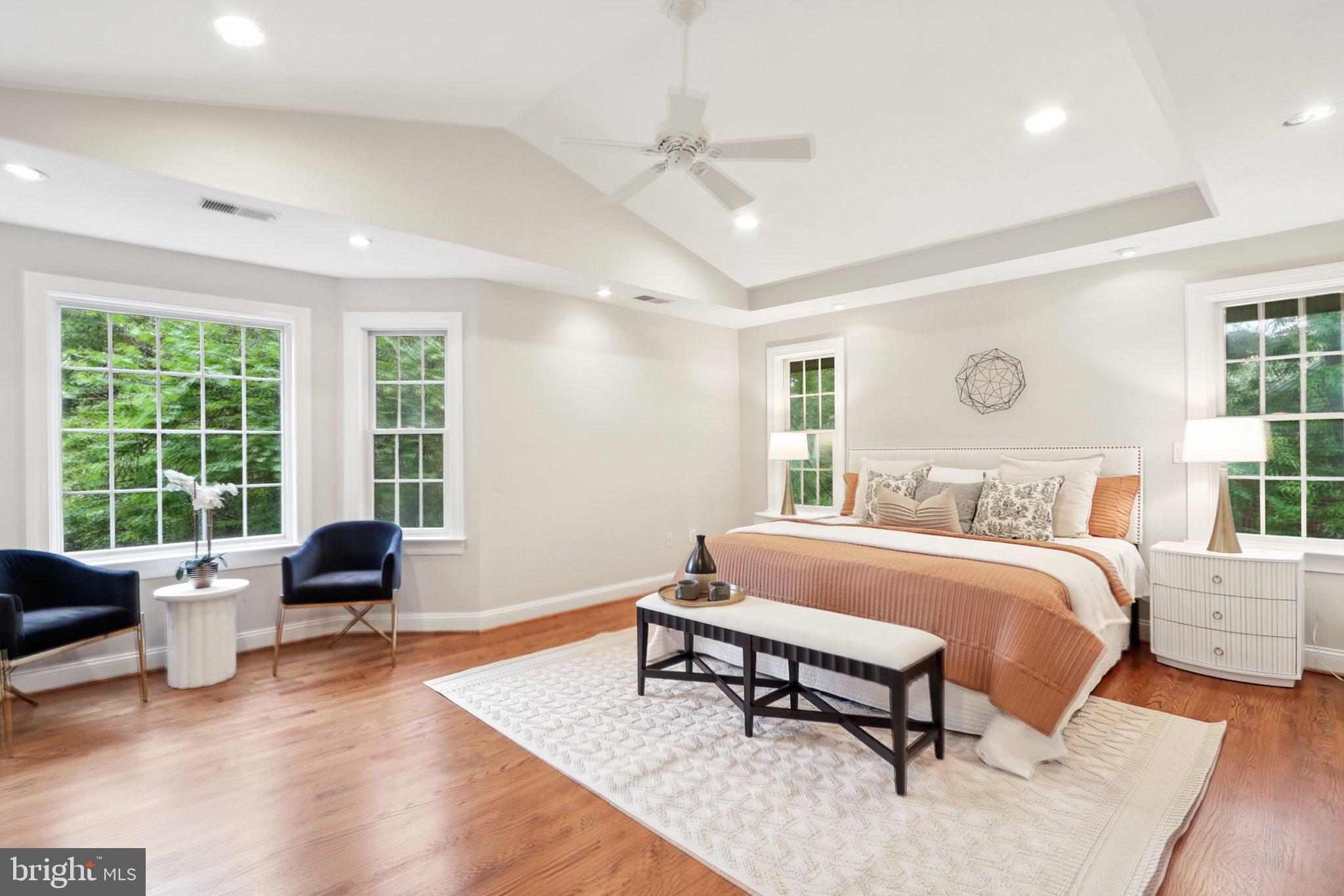 CLARENDON - Residential