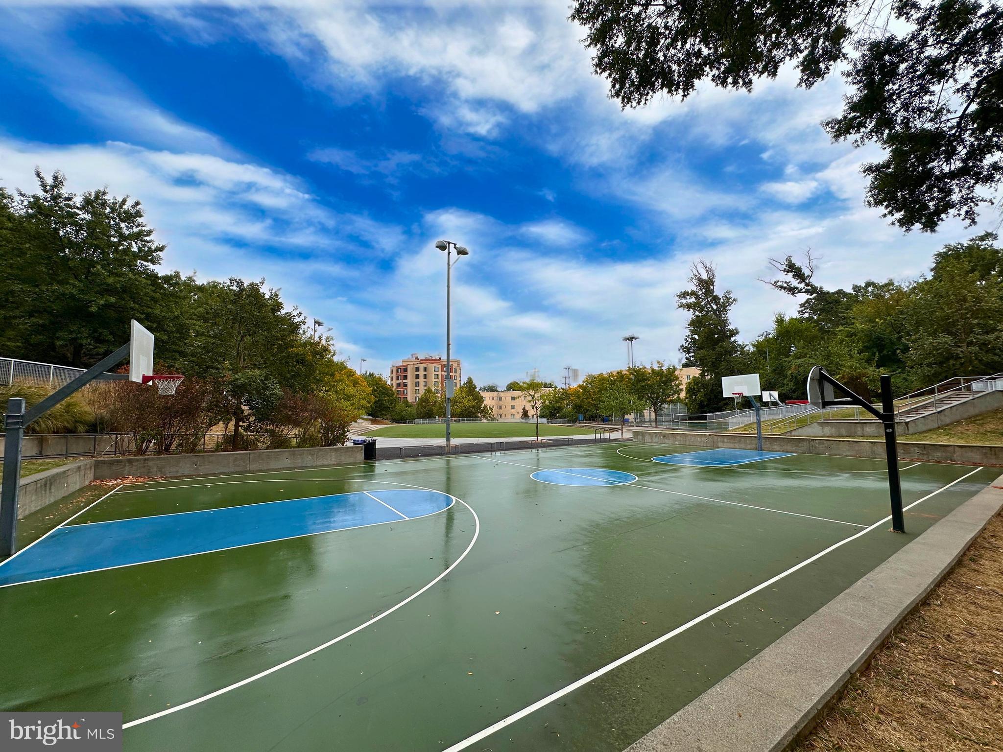 CLARENDON - Residential