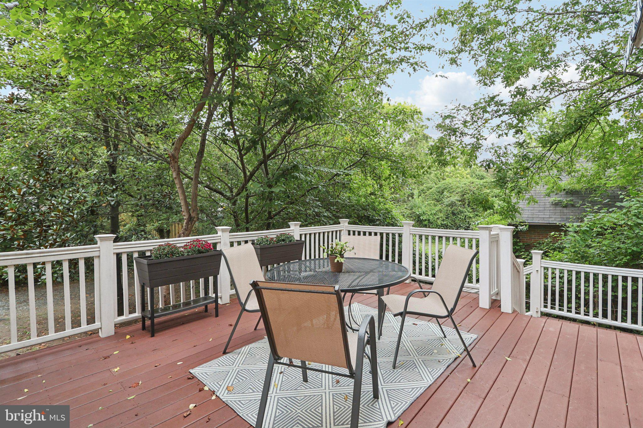 CLARENDON - Residential