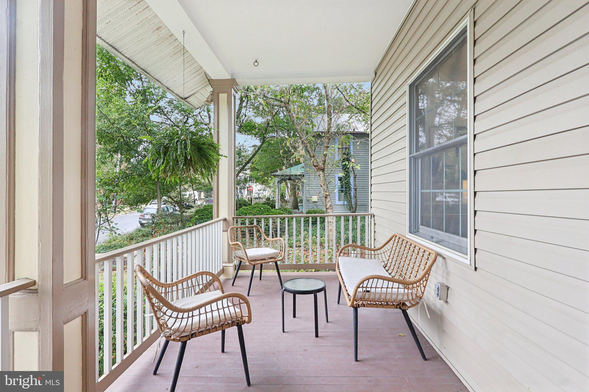 CLARENDON - Residential