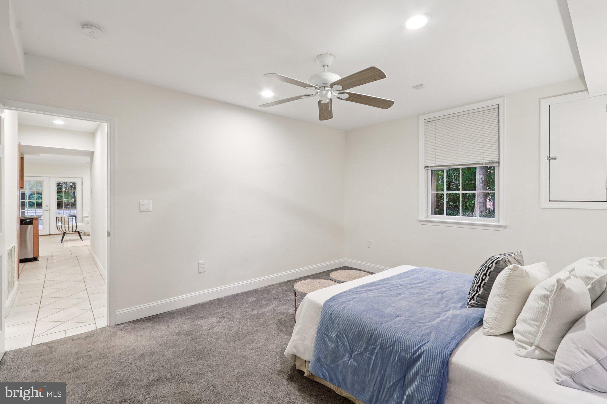 CLARENDON - Residential