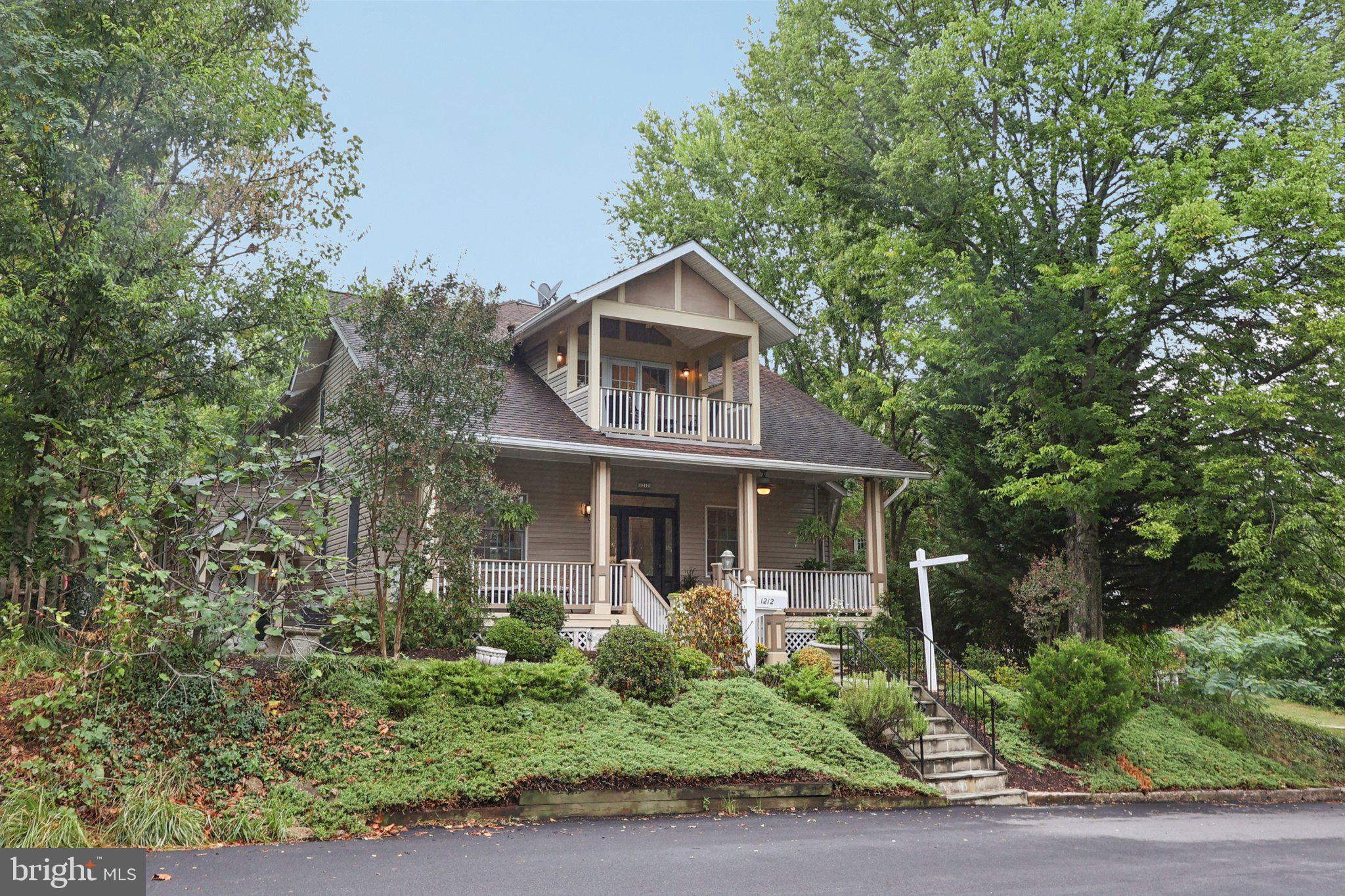 CLARENDON - Residential