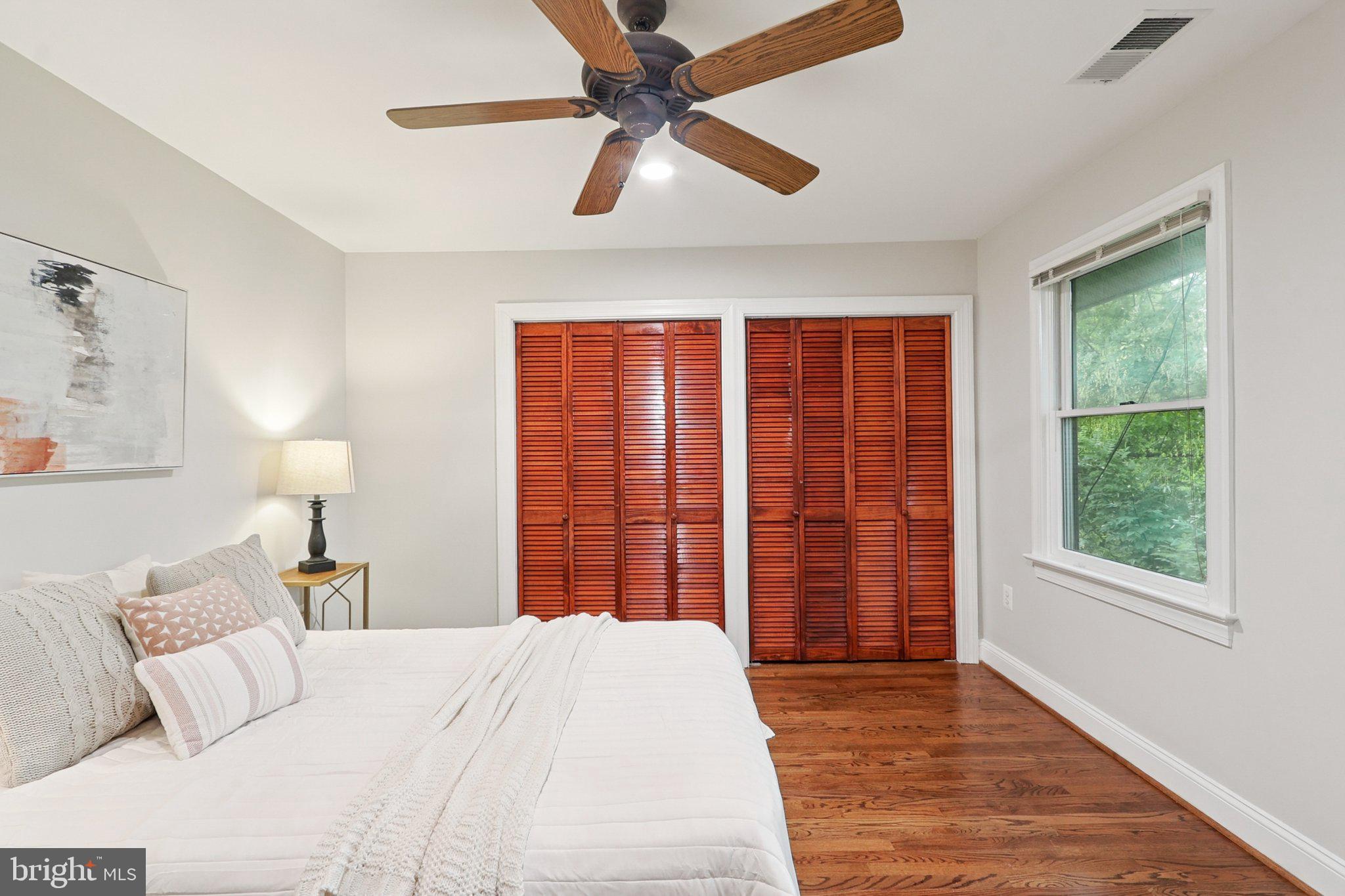 CLARENDON - Residential