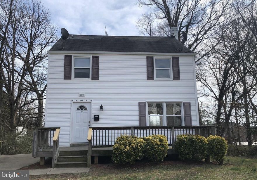 Minimum credit score of 600+ required from all applicants 18+ no exceptions. Minimum monthly income 2.5x monthly rent required no exceptions. Large single-family home located right next to Great Mills Road. Close to restaurants, shopping, and entertainment! Easy commute to PAX River Naval Base! Pets will be considered on a case-by-case basis. Please text or email me for application link. Application fee will be $45 per applicant. Home is ready for immediate occupancy. Thank you for showing!