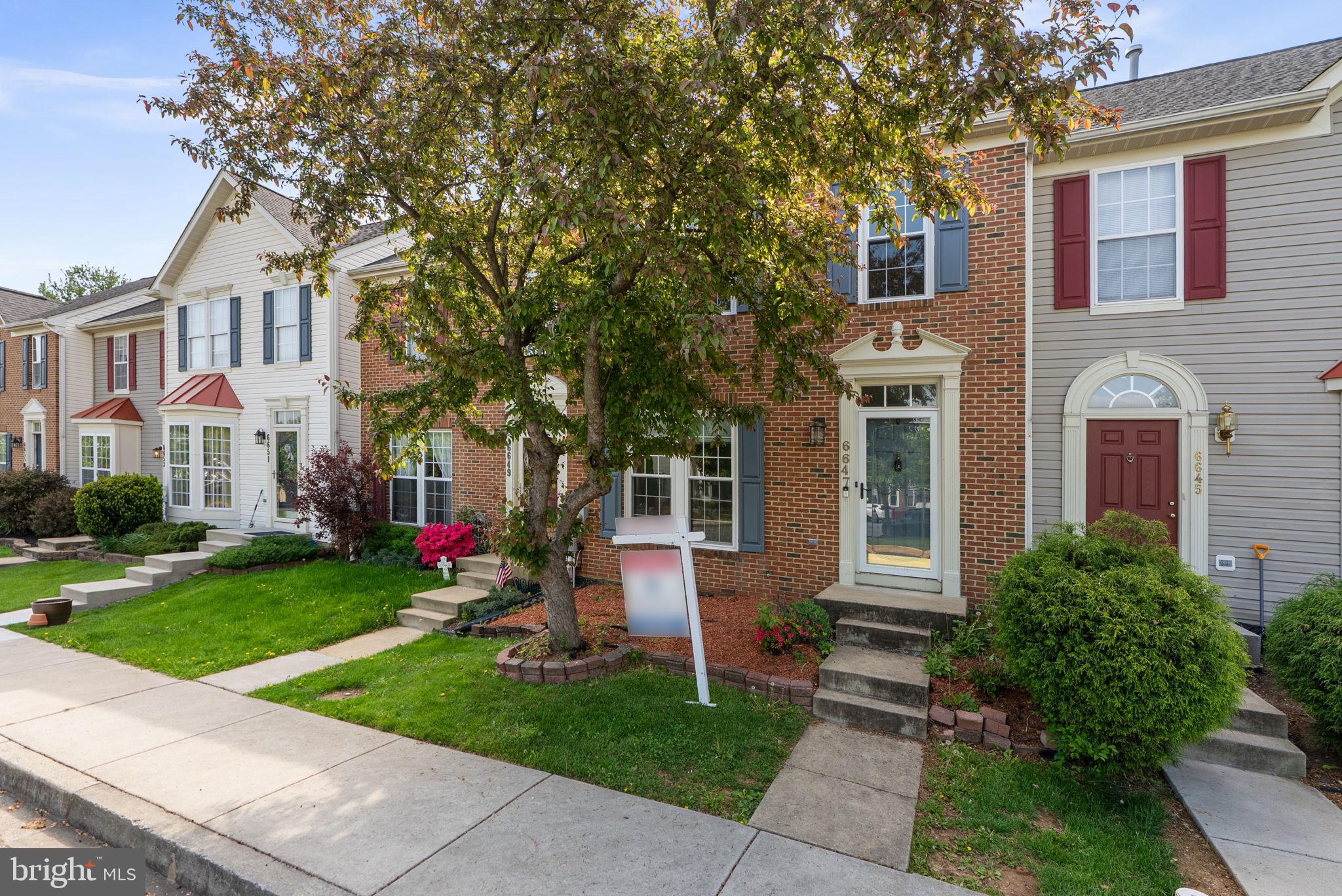 WELLINGTON TRACE - Residential