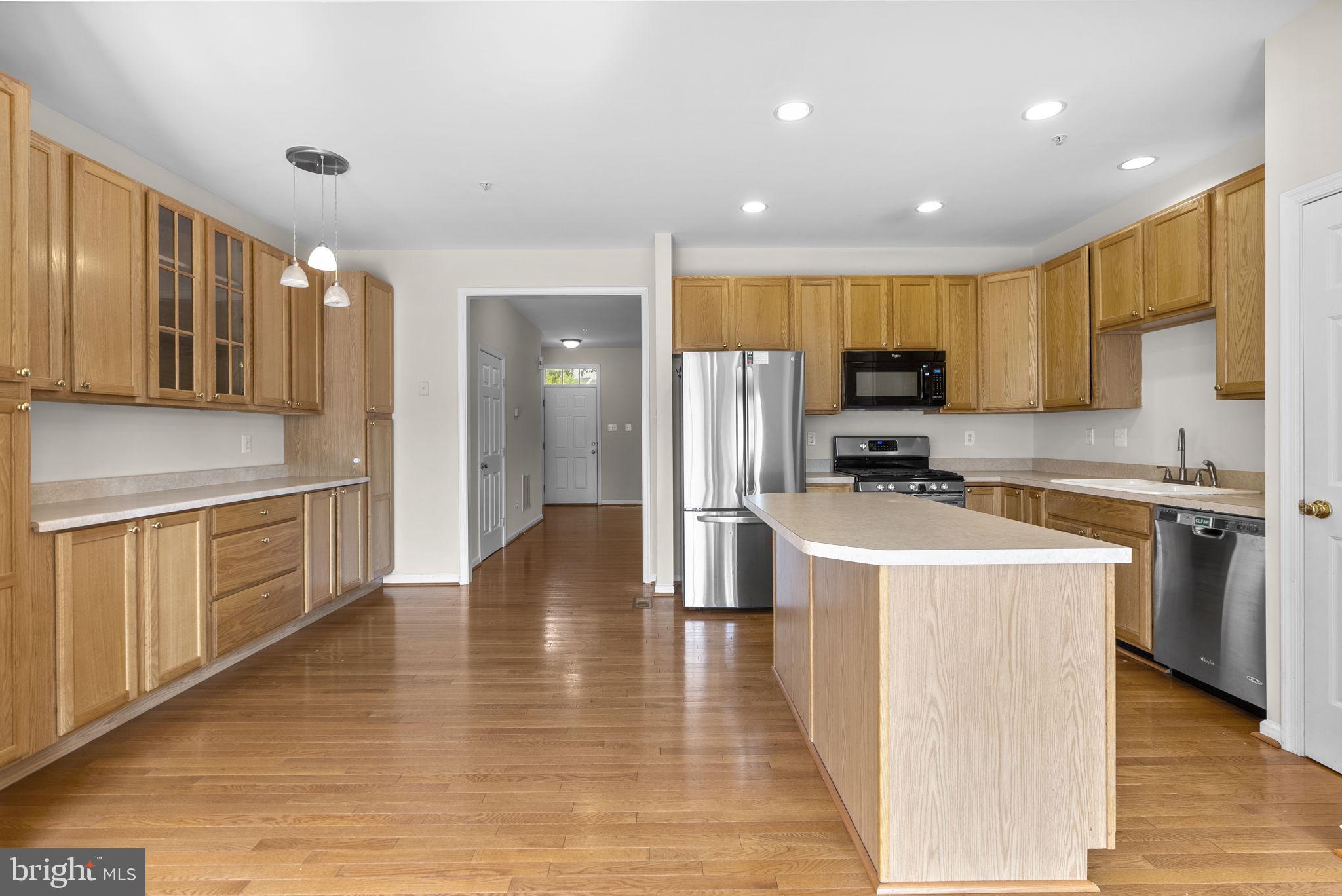 WELLINGTON TRACE - Residential