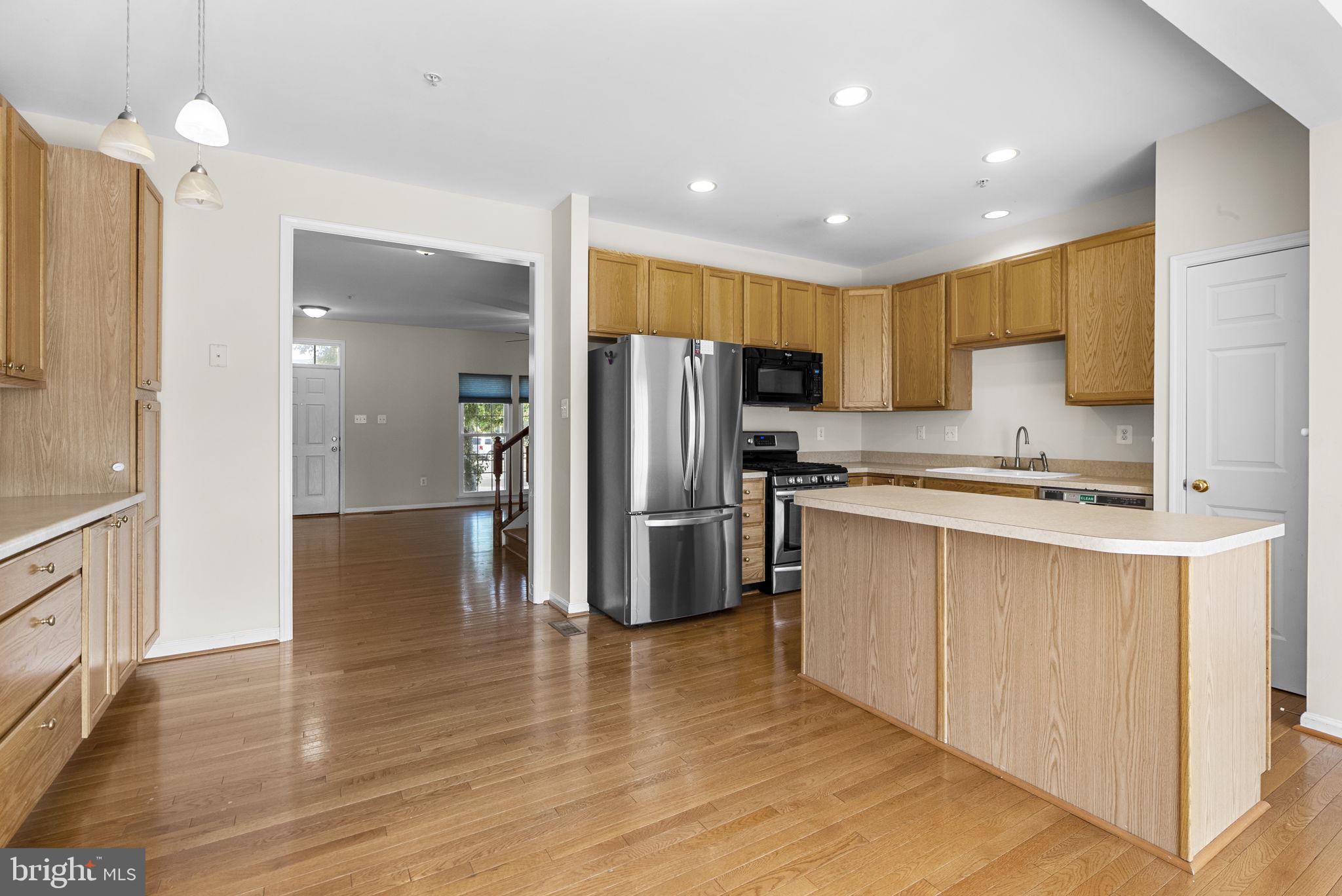 WELLINGTON TRACE - Residential