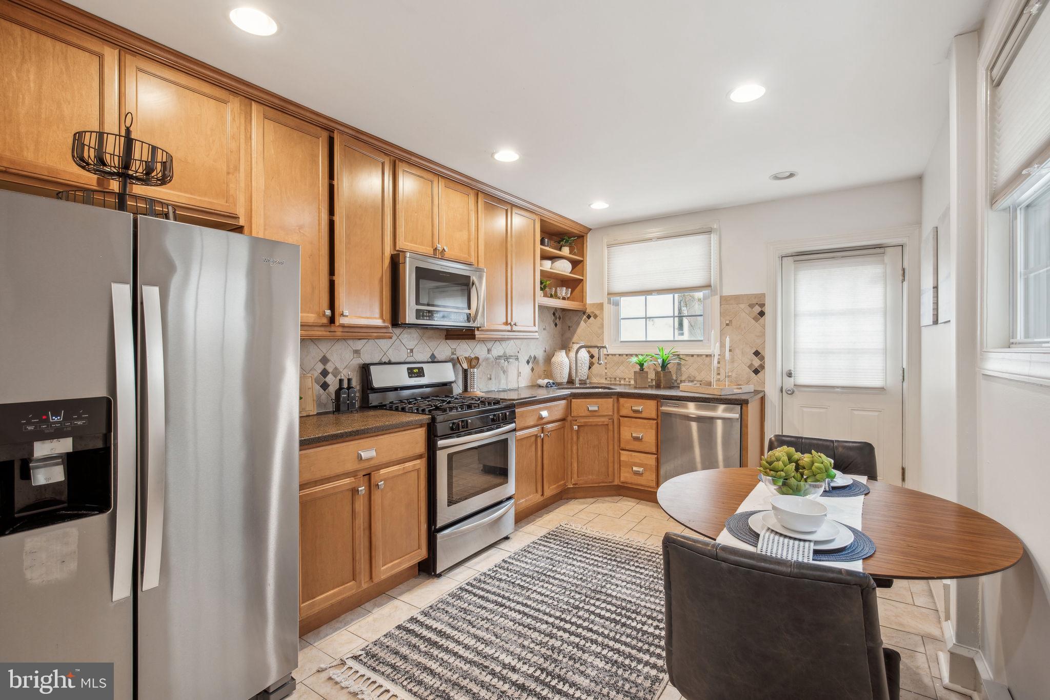 PASSYUNK SQUARE - Residential