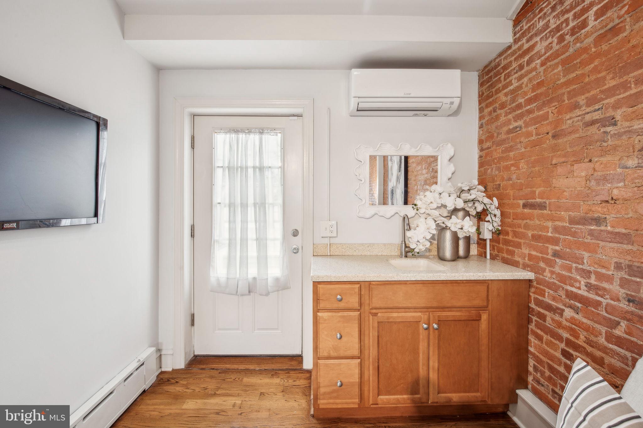 PASSYUNK SQUARE - Residential