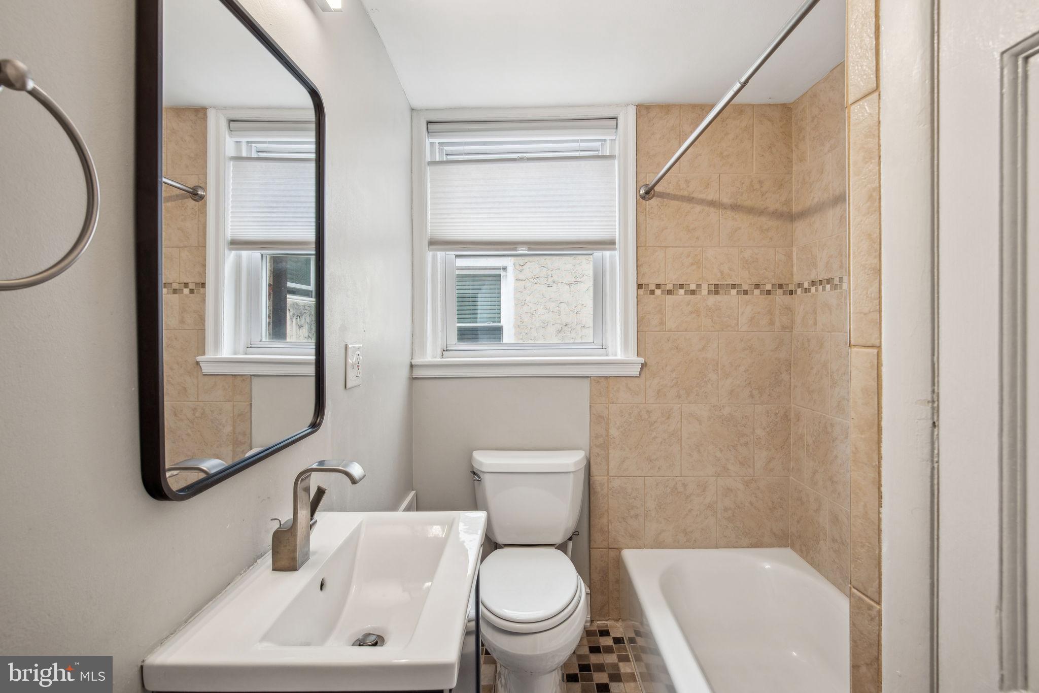 PASSYUNK SQUARE - Residential