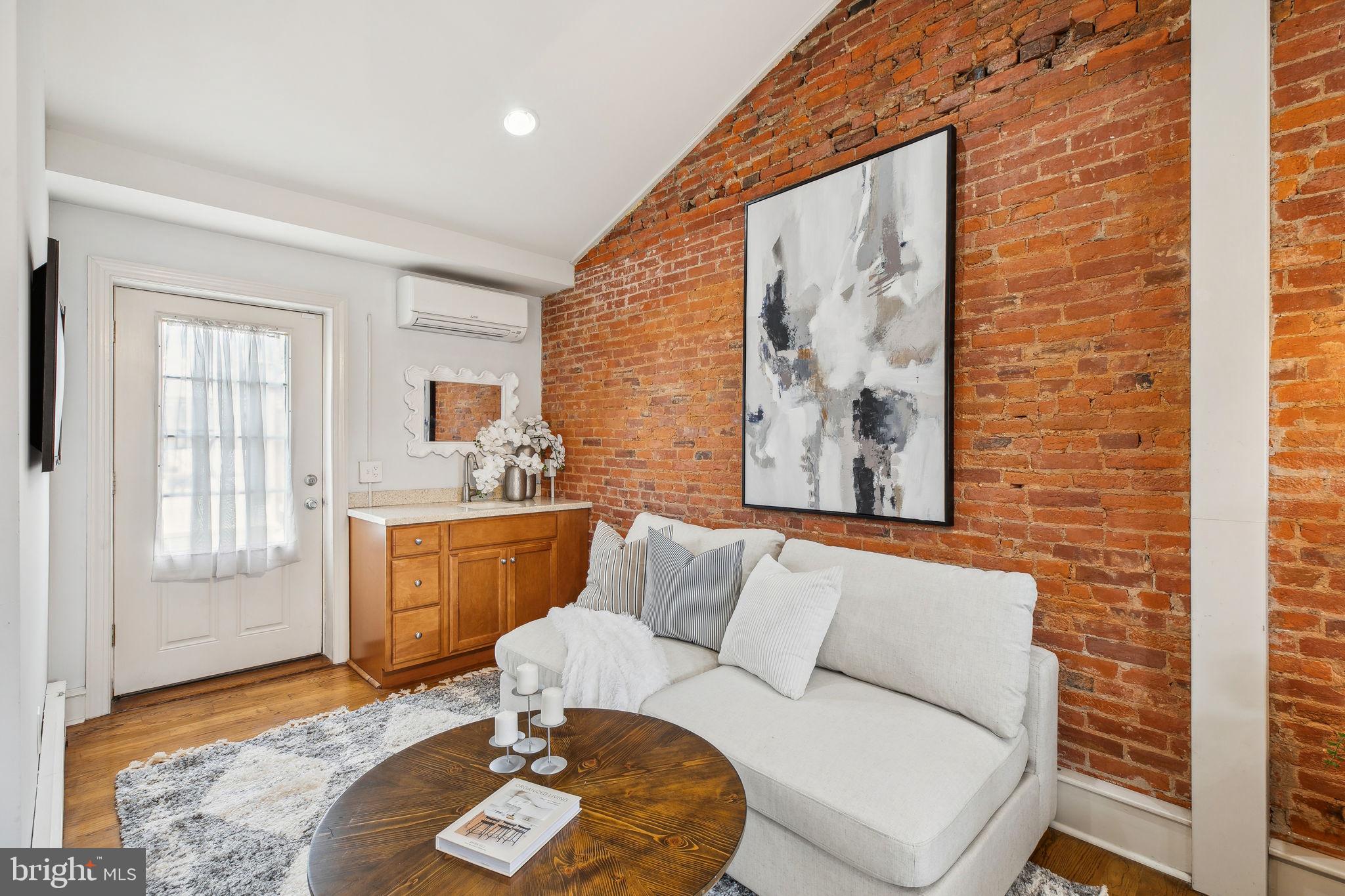 PASSYUNK SQUARE - Residential