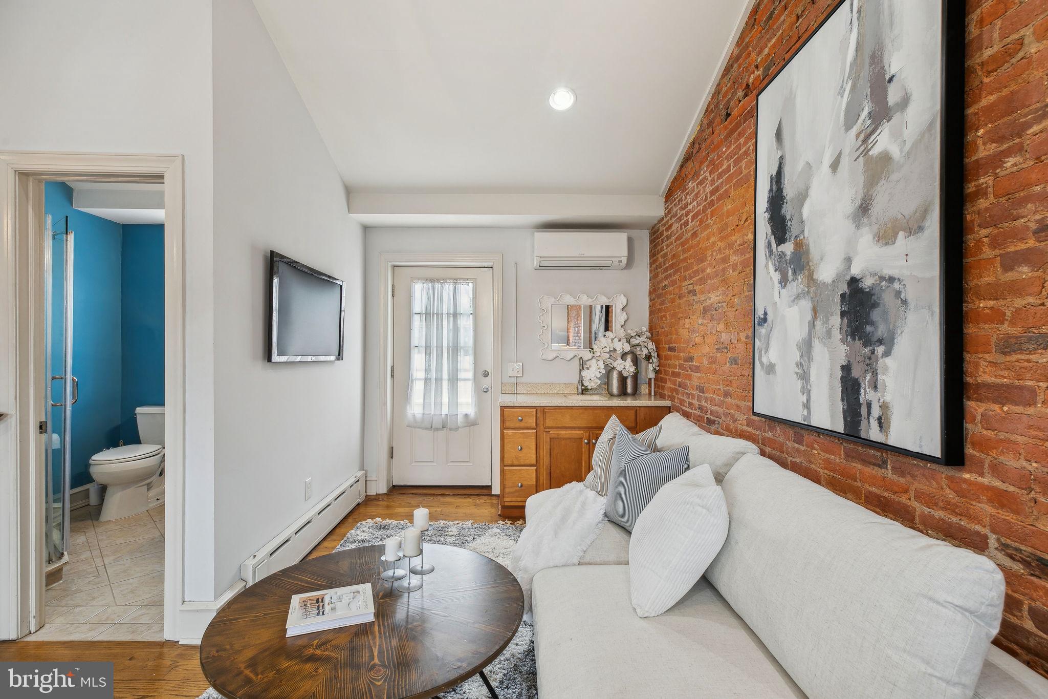 PASSYUNK SQUARE - Residential