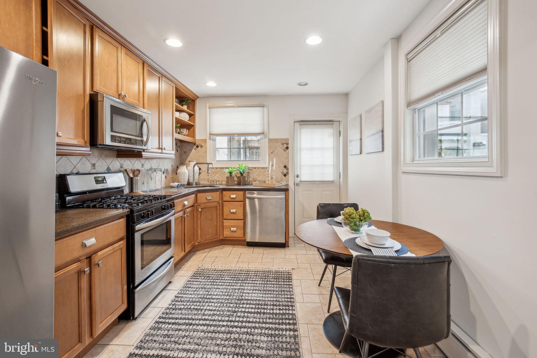 PASSYUNK SQUARE - Residential