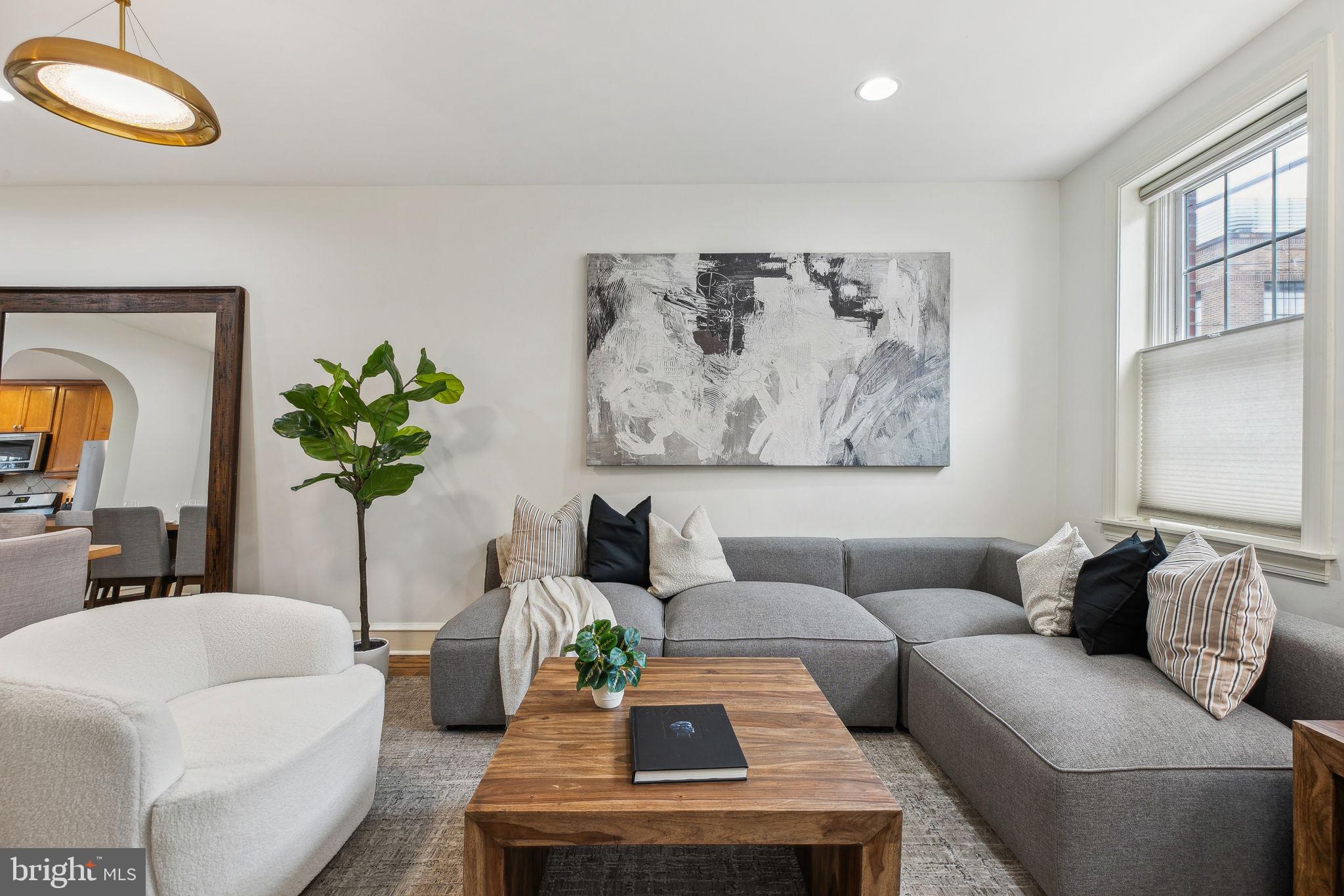 PASSYUNK SQUARE - Residential