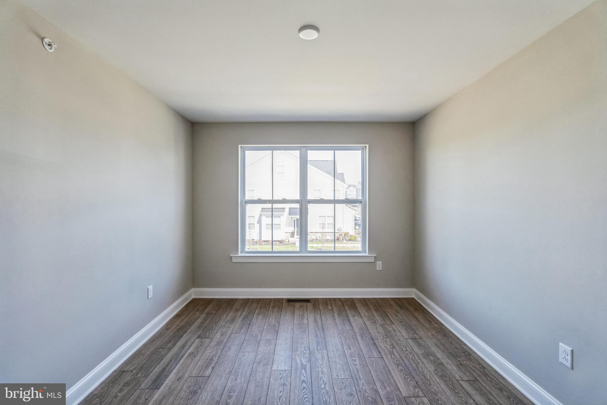 IRONWOOD - Residential Lease