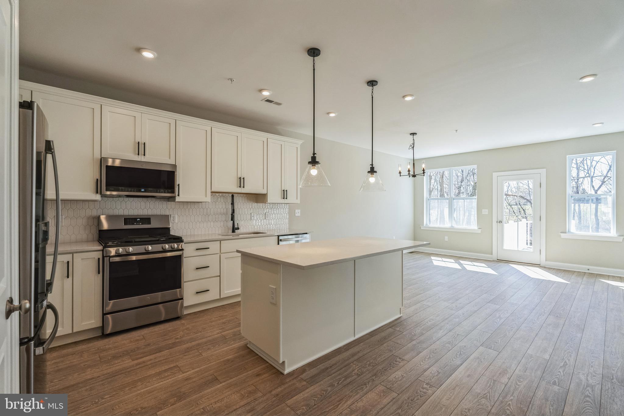 IRONWOOD - Residential Lease