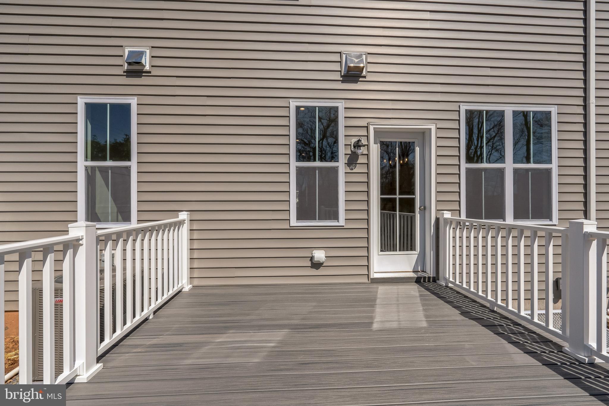 IRONWOOD - Residential Lease