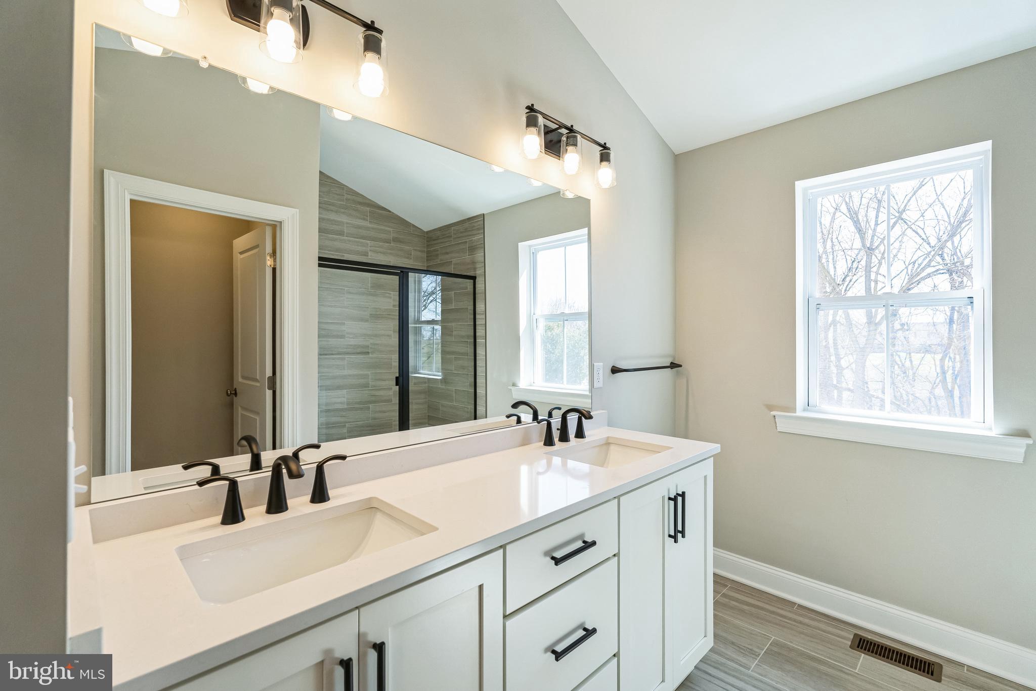 IRONWOOD - Residential Lease