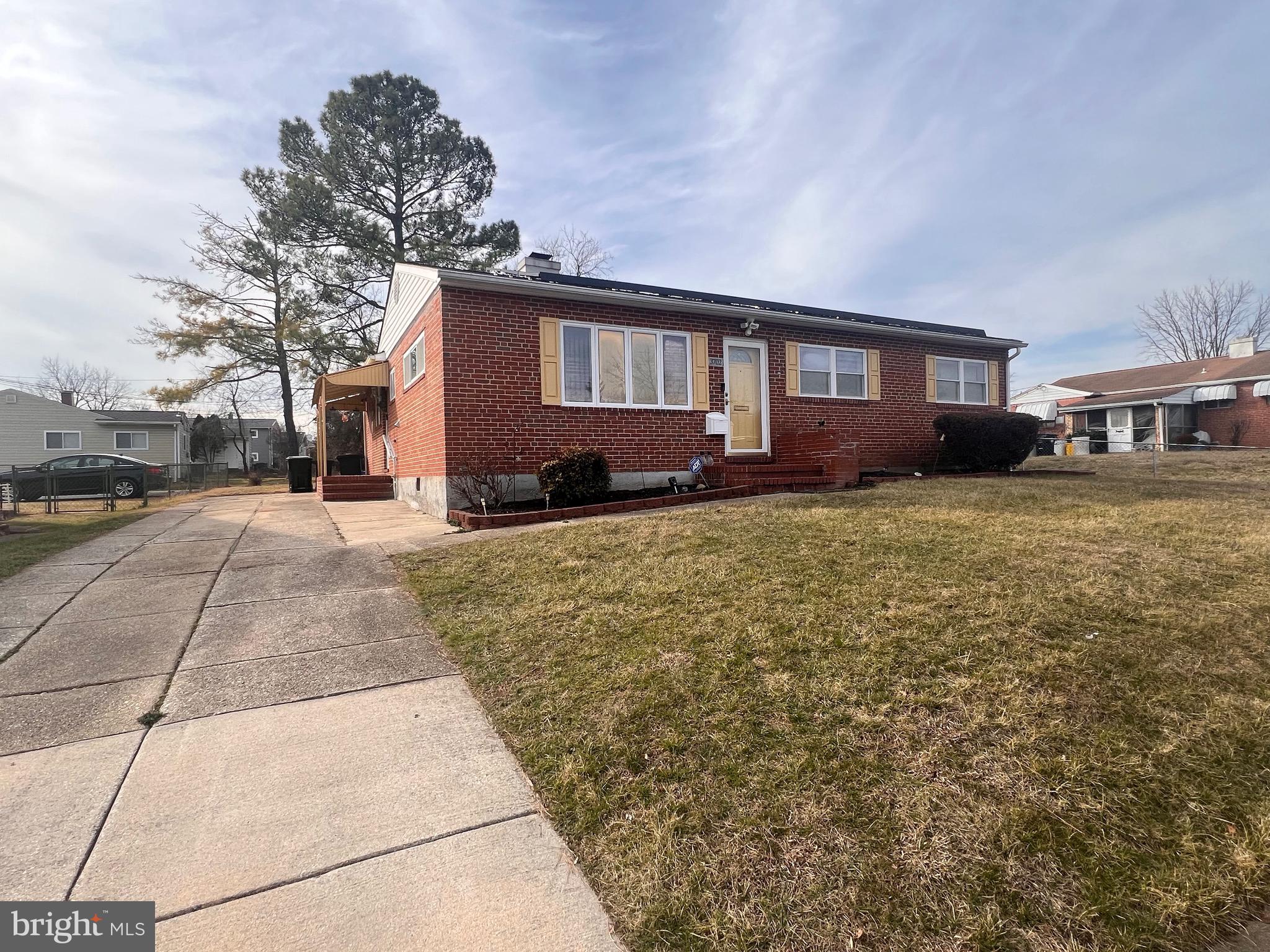 WINDSOR  MILL - Residential