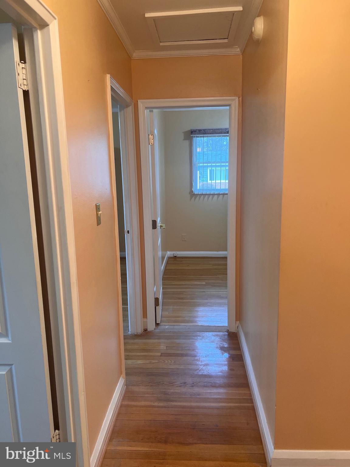 WINDSOR  MILL - Residential