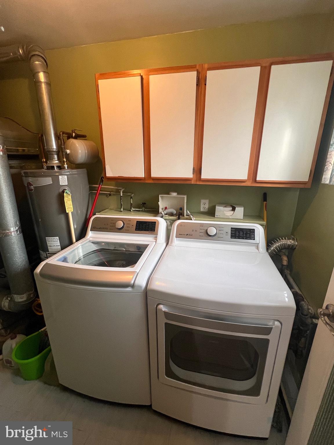 WINDSOR  MILL - Residential