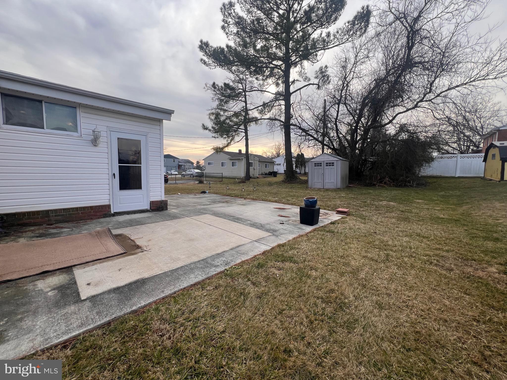 WINDSOR  MILL - Residential