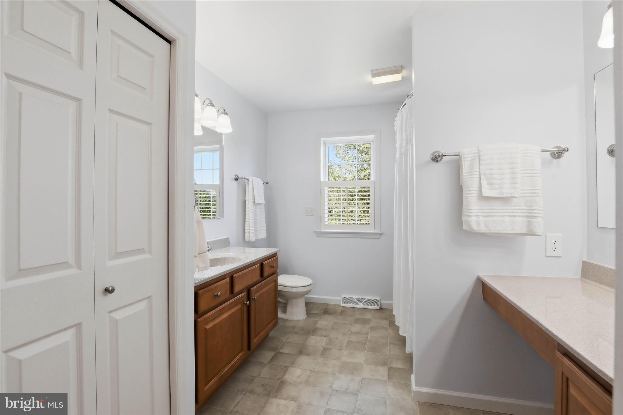 KISSEL HILL COMMONS - Residential