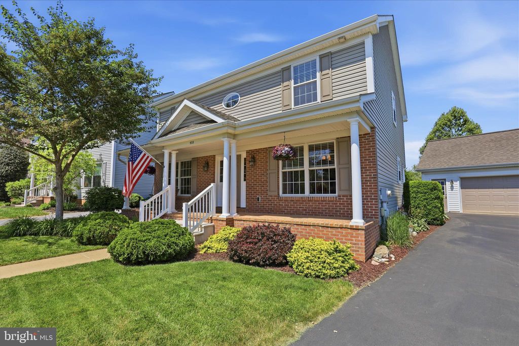 Photo of 533 Thornberry Lane, LITITZ, PA 17543 (MLS # PALA2088484)