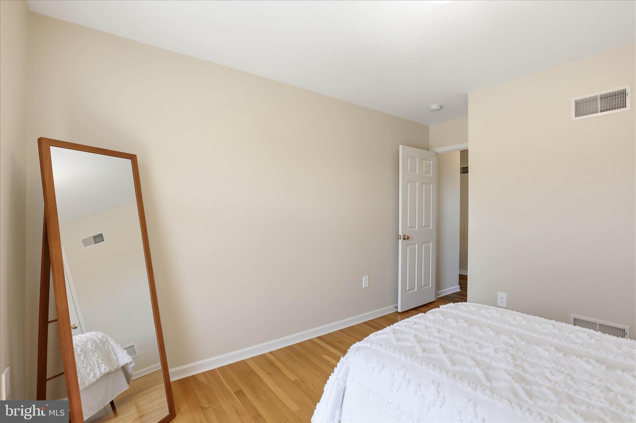 KISSEL HILL COMMONS - Residential