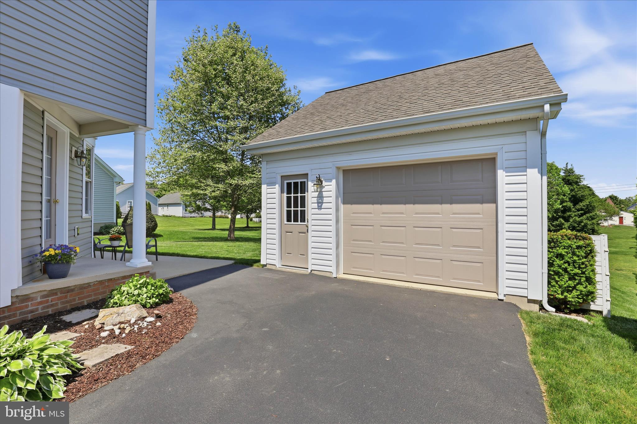 KISSEL HILL COMMONS - Residential
