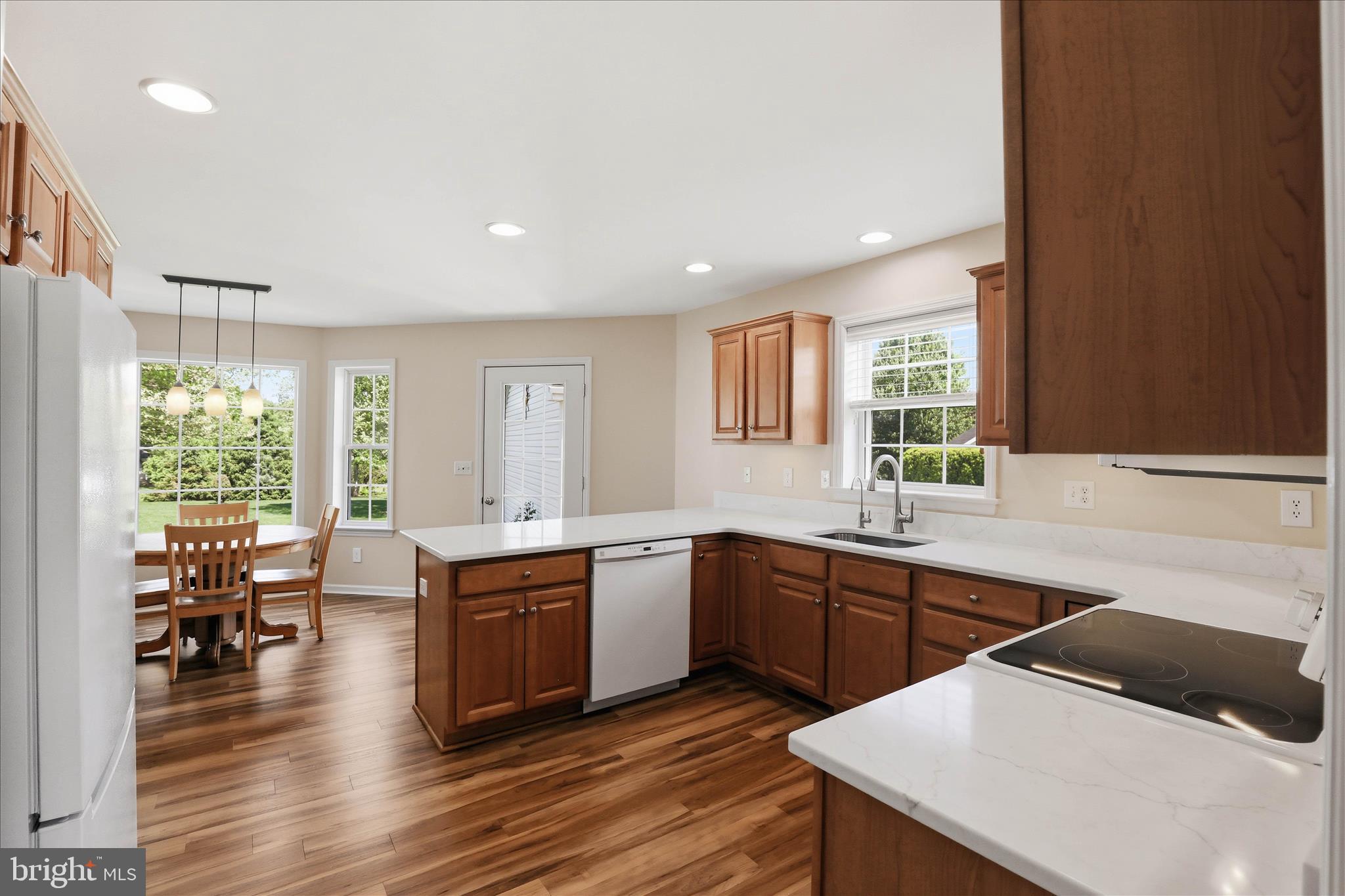 KISSEL HILL COMMONS - Residential