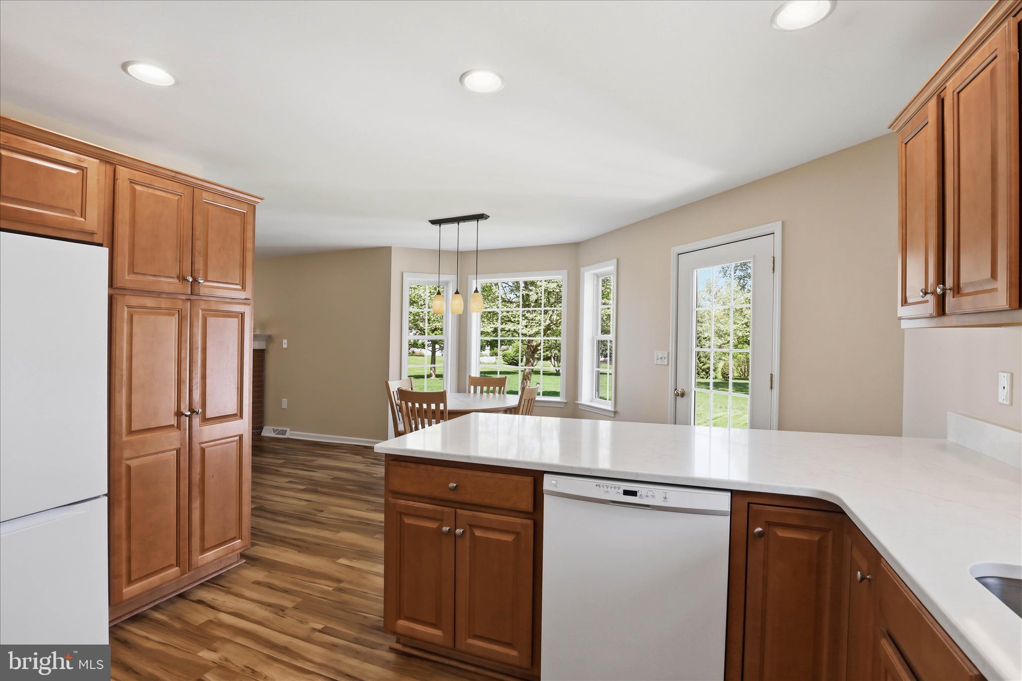 KISSEL HILL COMMONS - Residential