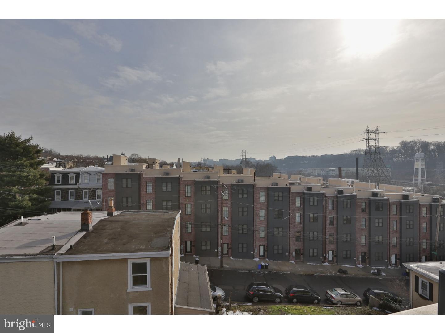 ROXBOROUGH - Residential