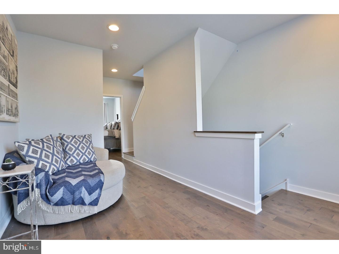 ROXBOROUGH - Residential