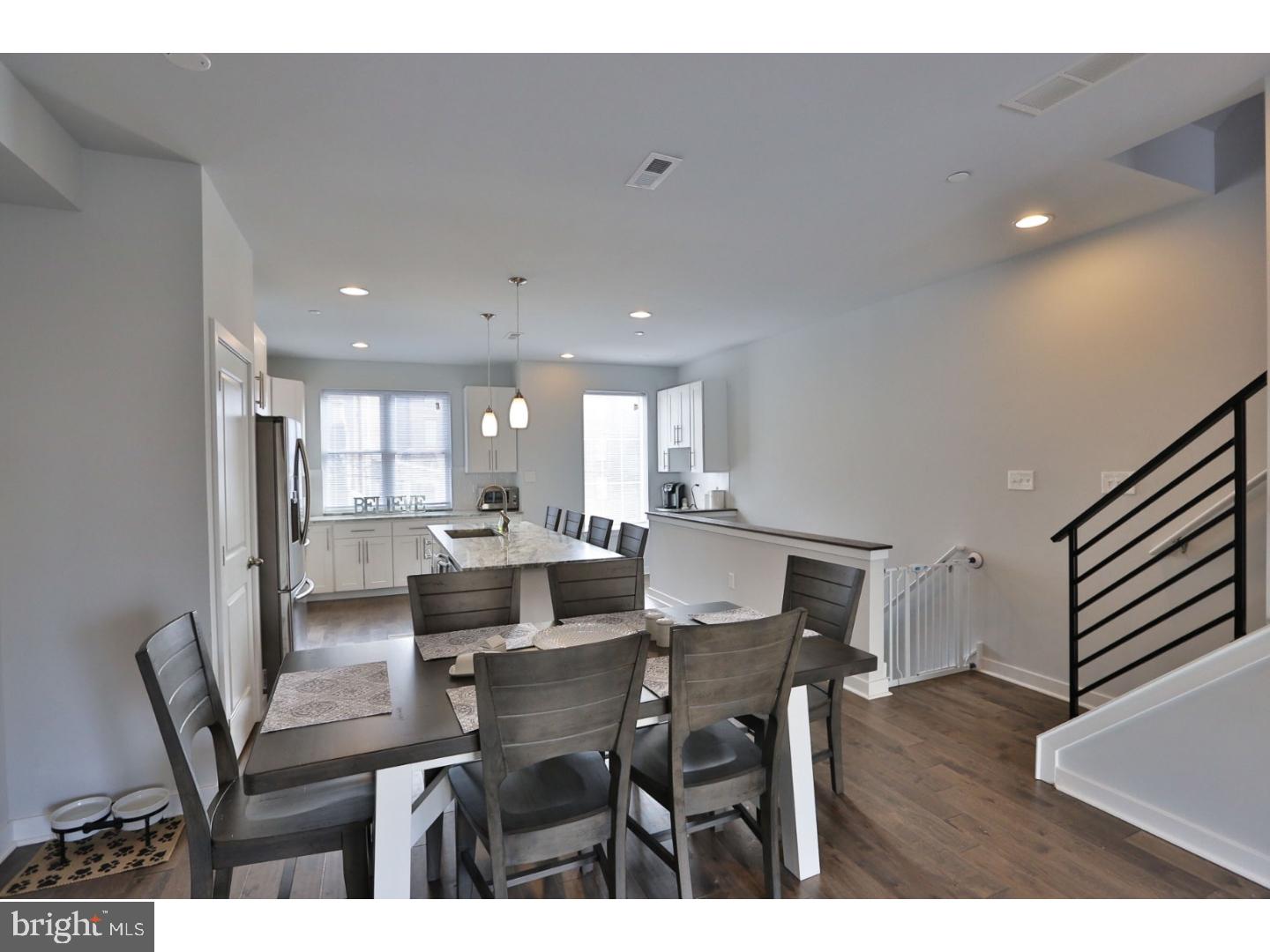 ROXBOROUGH - Residential