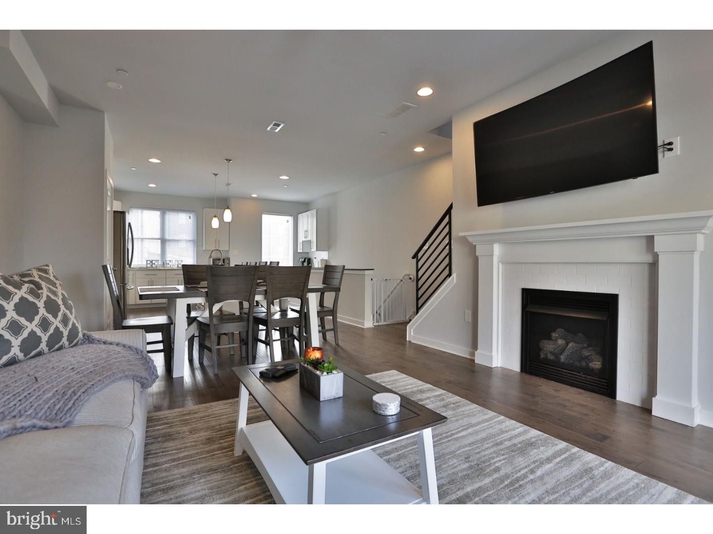 ROXBOROUGH - Residential