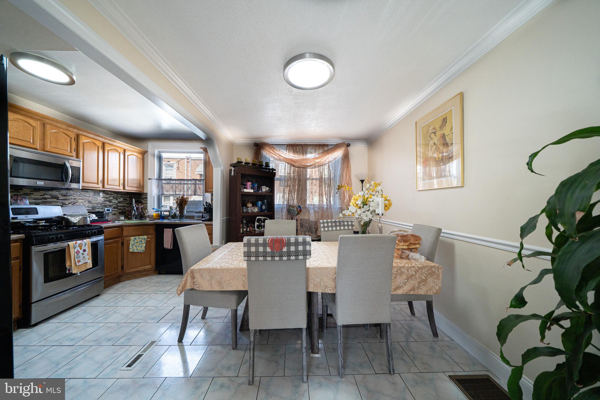 LAWNCREST - Residential