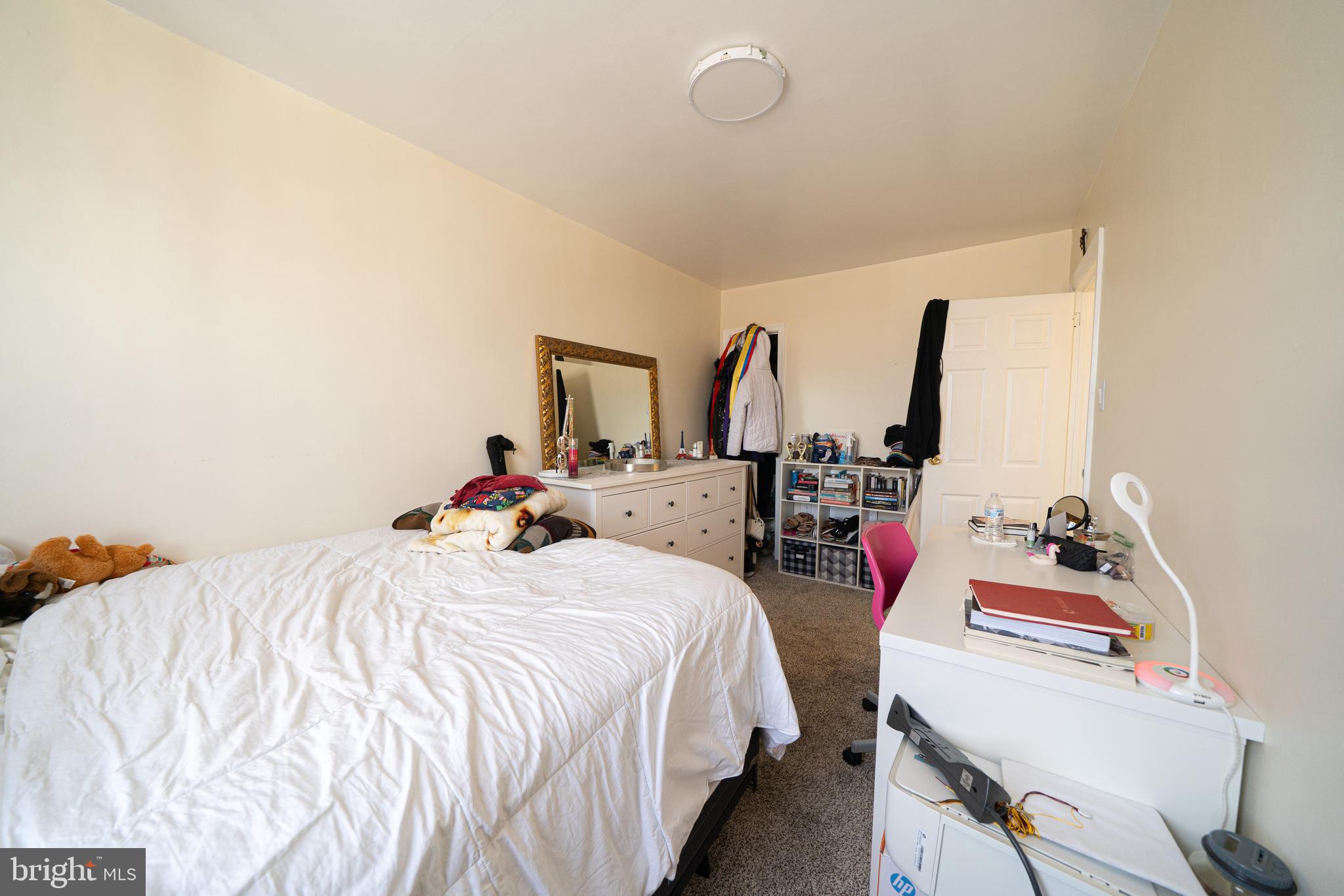 LAWNCREST - Residential