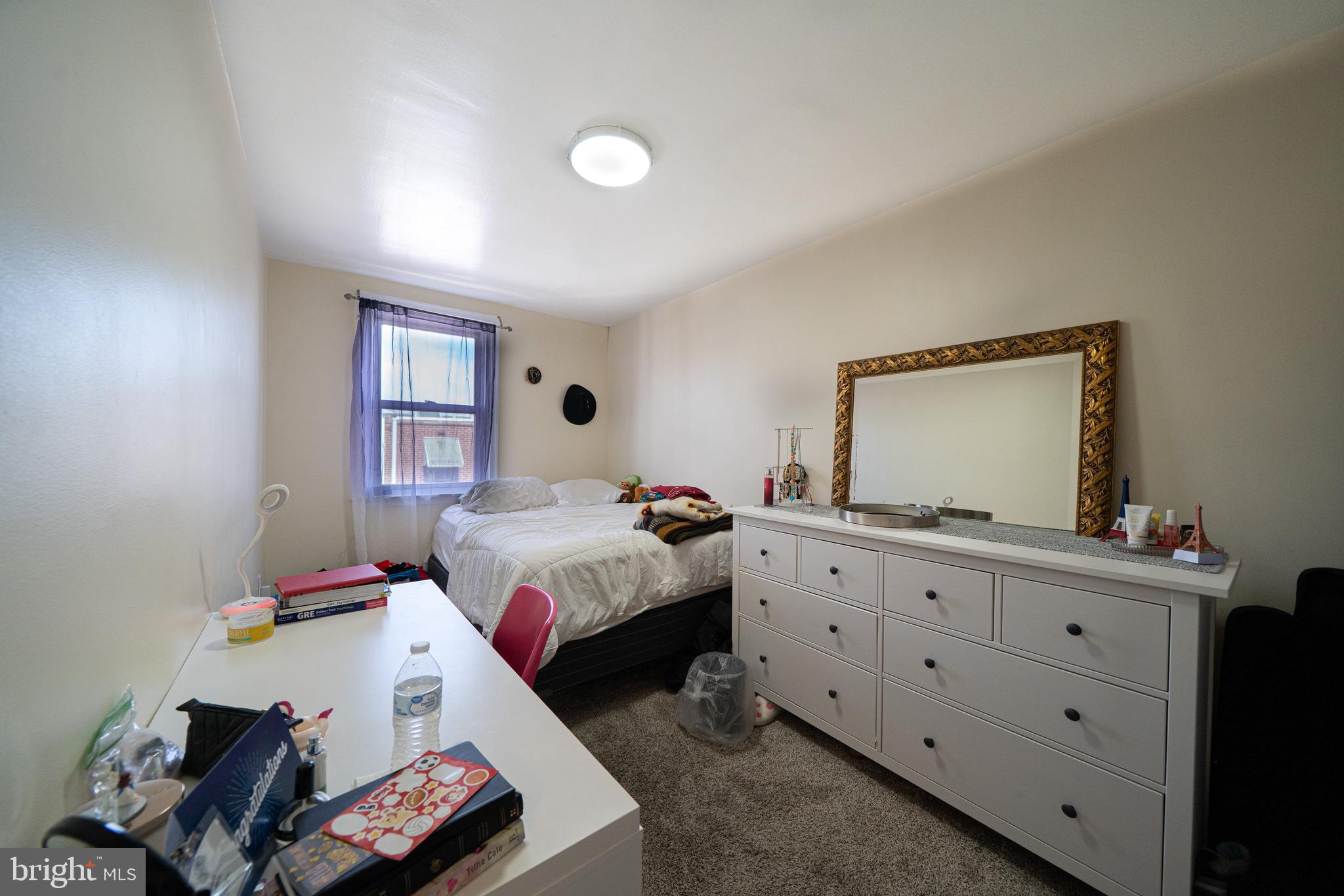 LAWNCREST - Residential