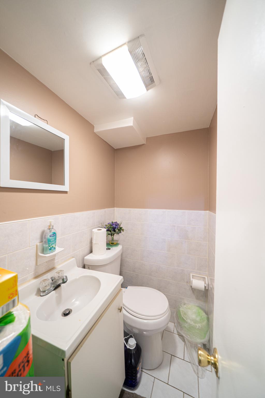 LAWNCREST - Residential