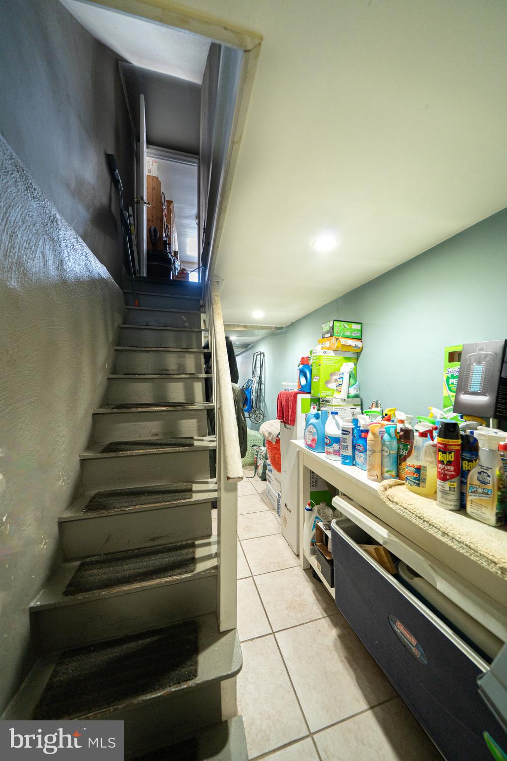 LAWNCREST - Residential