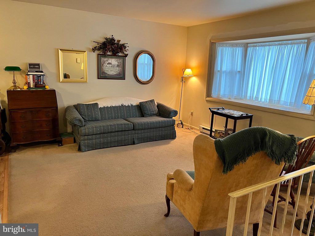 Photo of 132 WATERCRESS LN, ELIZABETHTOWN, PA 17022 (MLS # PALA2031384)