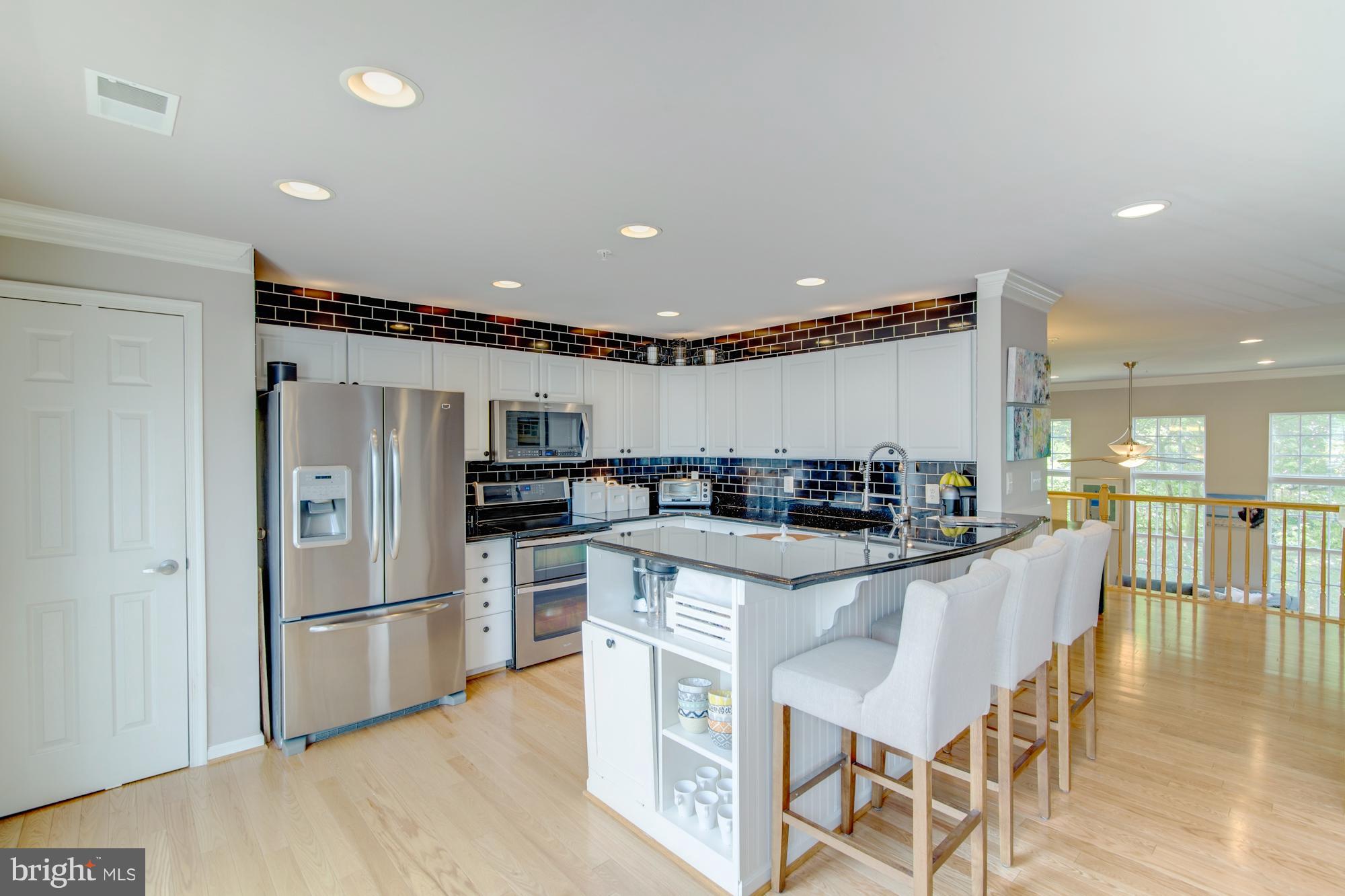 LINCOLN PARK - Residential