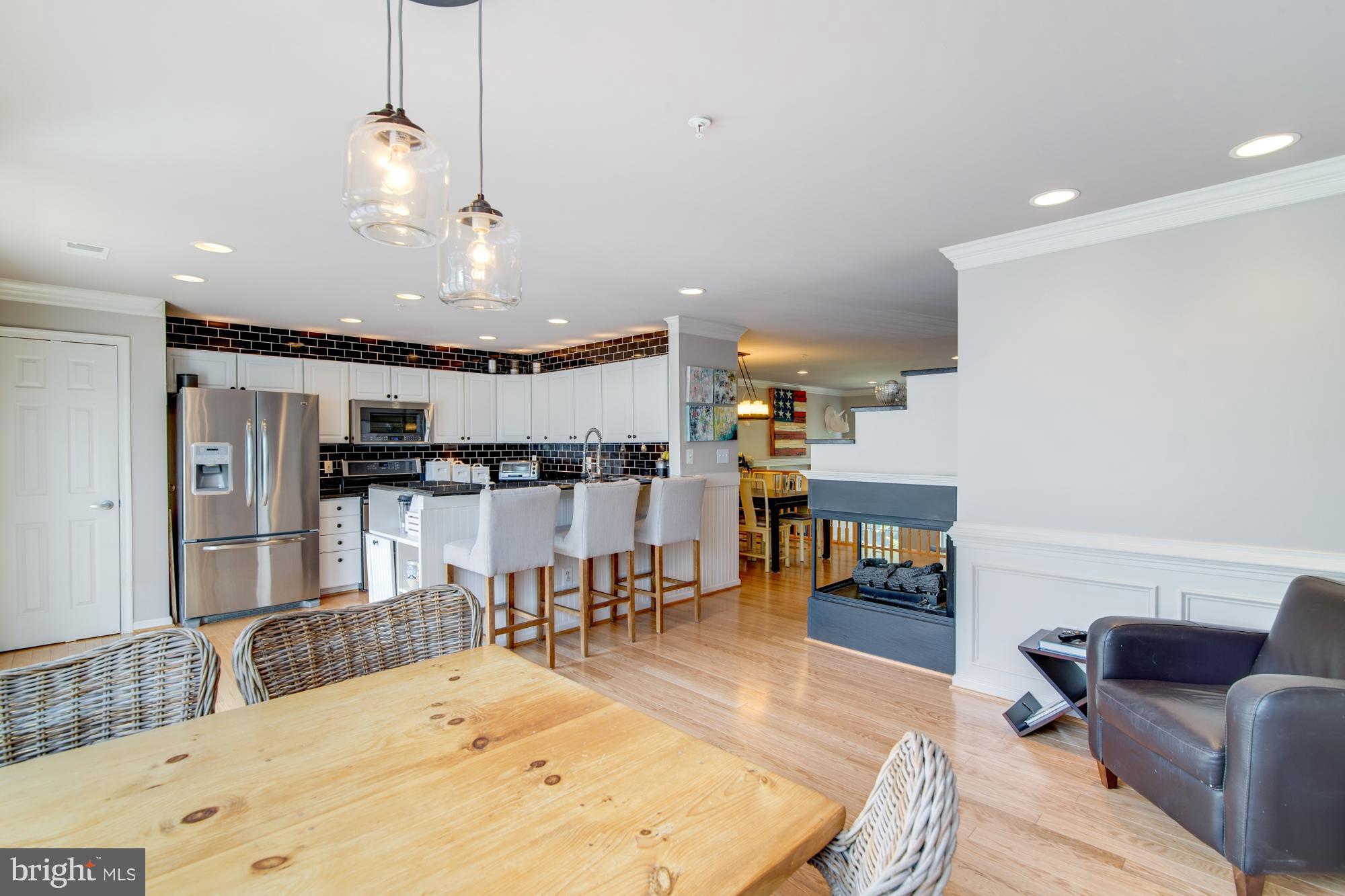 LINCOLN PARK - Residential