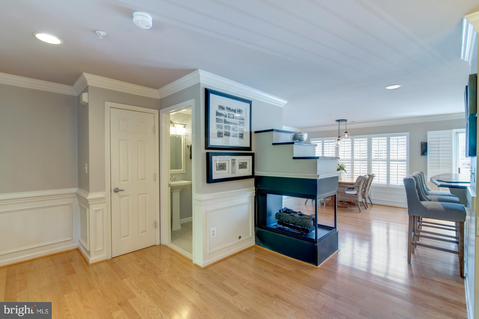 LINCOLN PARK - Residential